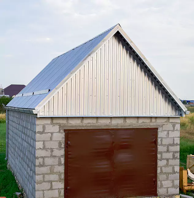 Trusted Garage Roof Repair Company: Keeping Everett, WA Properties Sealed and Secure