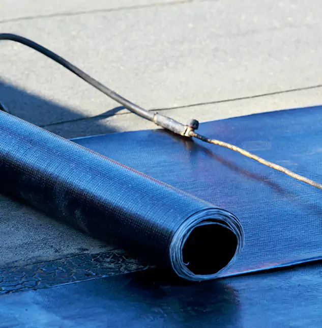 Expert Rubberized Roof Patch Solutions: Restoring Everett's Flat Roofs to Peak Performance