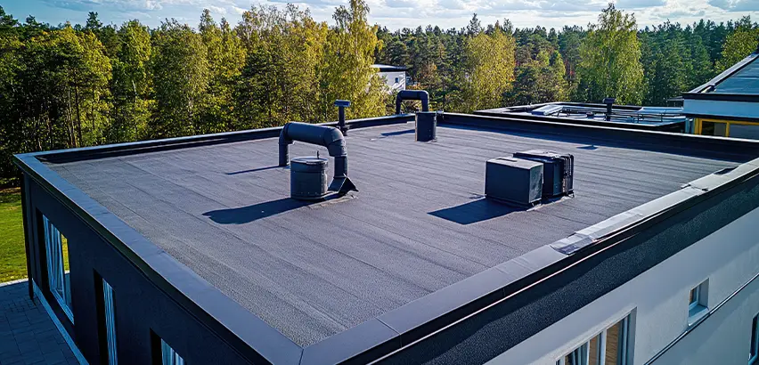 Professional Flat Roof Replacement Services in Everett, WA