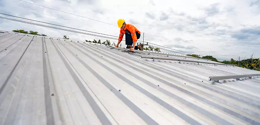 Metal Roof Repairs in Everett