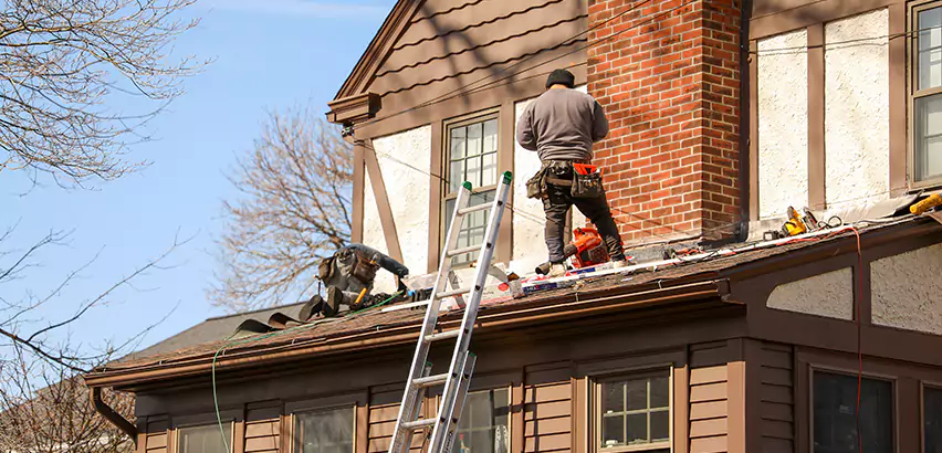 Roof Siding Trim Repair in Everett