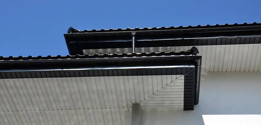 Box Eave Construction in Everett
