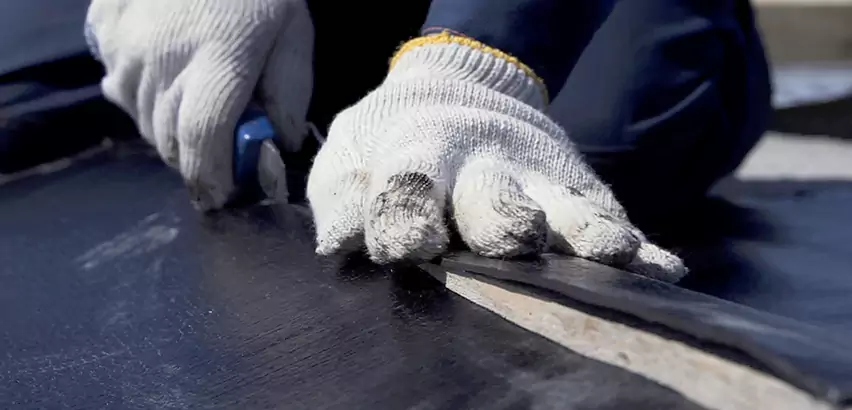 Rubber Roof Seam Repair in Everett