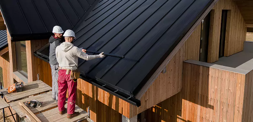 Metal Barn Roof Repair in Everett