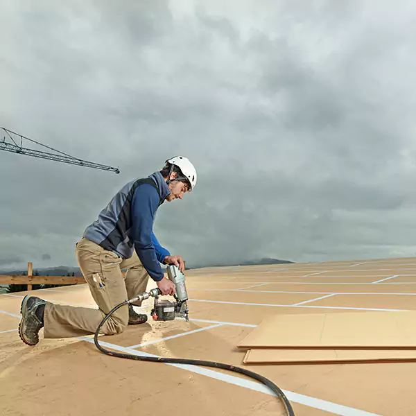 Why Everett Business Owners Choose Everett Roofing Contractor for Roof Replacement?