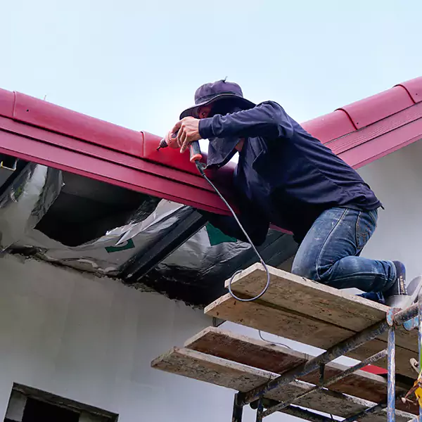Why Everett, WA Homeowners Choose Everett Roofing Contractor for Fascia Repair?