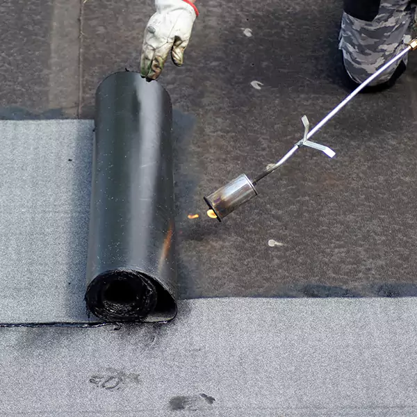 Why Everett Property Owners Depend on Everett Roofing Contractor for Flat Roof Repair?