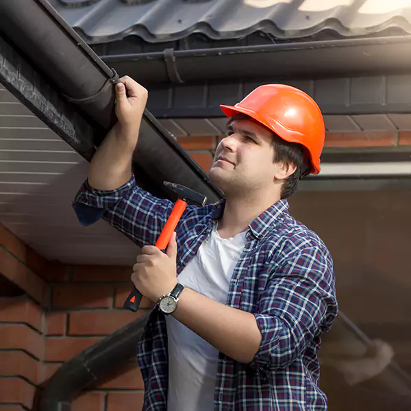 Why Everett Homeowners Choose Everett Roofing Contractor for Gutter Installation?