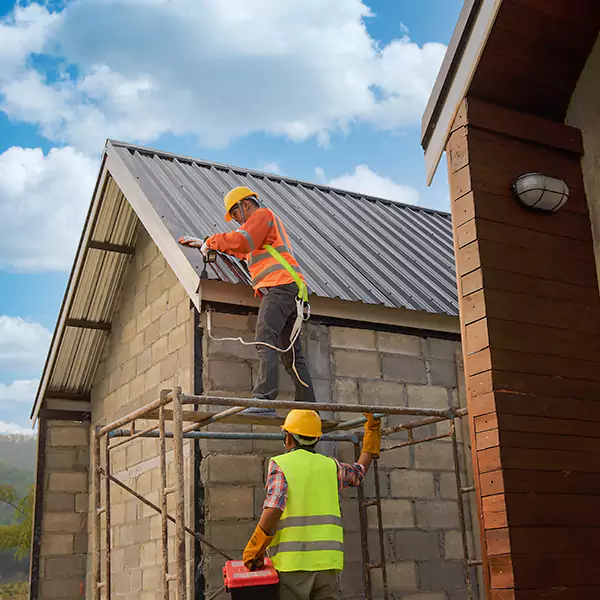 Why Everett Property Owners Trust Everett Roofing Contractor for Metal Roofing?