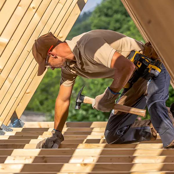 Why Everett, WA Property Owners Choose Everett Roofing Contractor for Replacement?
