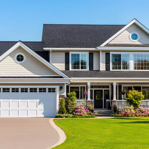 Why Everett Homeowners Choose Everett Roofing Contractor for Roofing and Siding?