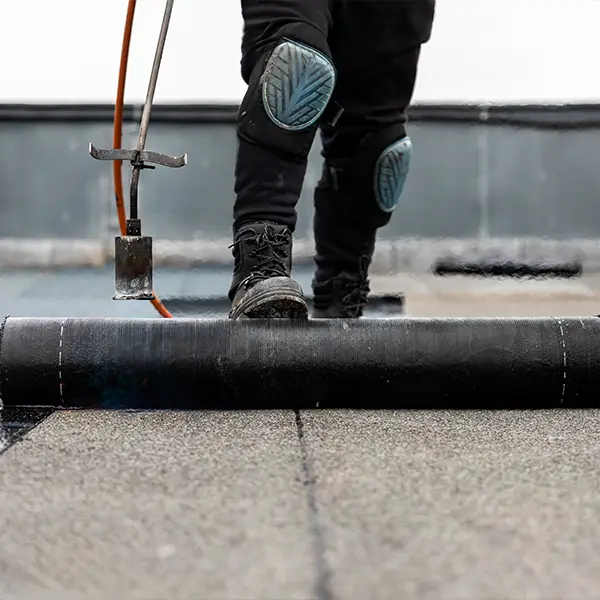 Why Everett, WA Trusts Everett Roofing Contractor for Rubber Roof Replacement?