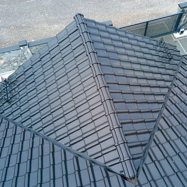 Why Everett, WA Property Owners Depend on Everett Roofing Contractor for Tile Roof Repair?