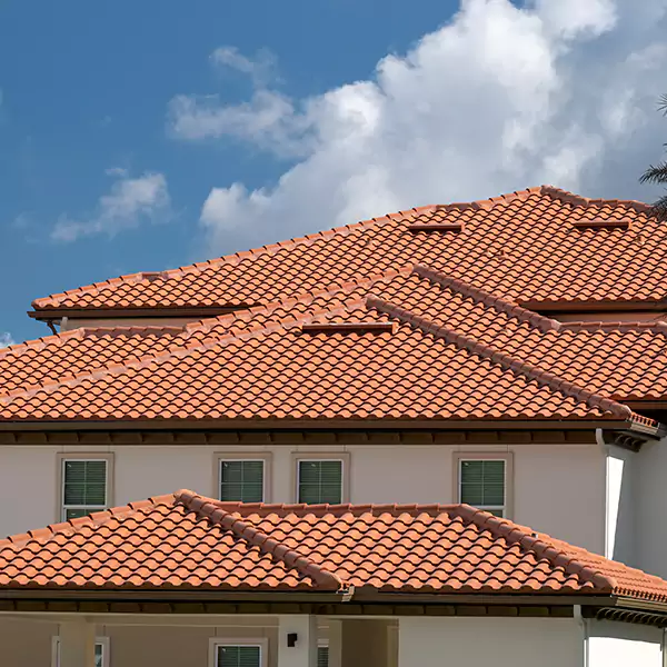 Why Everett, WA Property Owners Choose Everett Roofing Contractor for Tile Roofing?