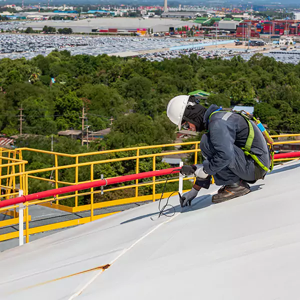 Why Everett Roofing Contractor Is Everett's Trusted TPO Roofing Team?